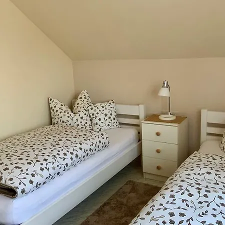 Annes Freiburg Apartamento *